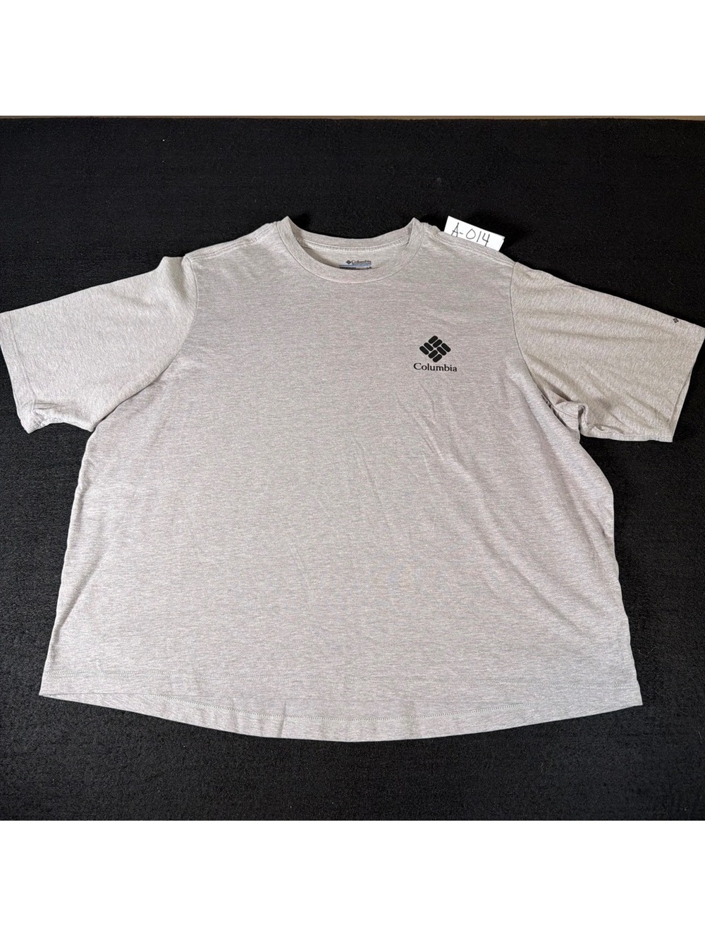 Columbia Women’s Large Gray Logo Graphic T-Shirt Short Sleeve Outdoor Casual